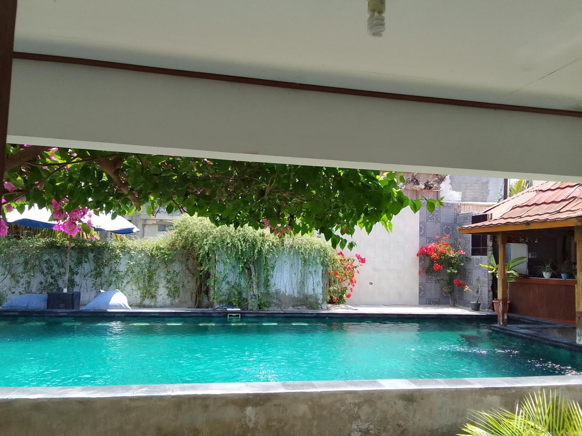 Talent Sunset Villa